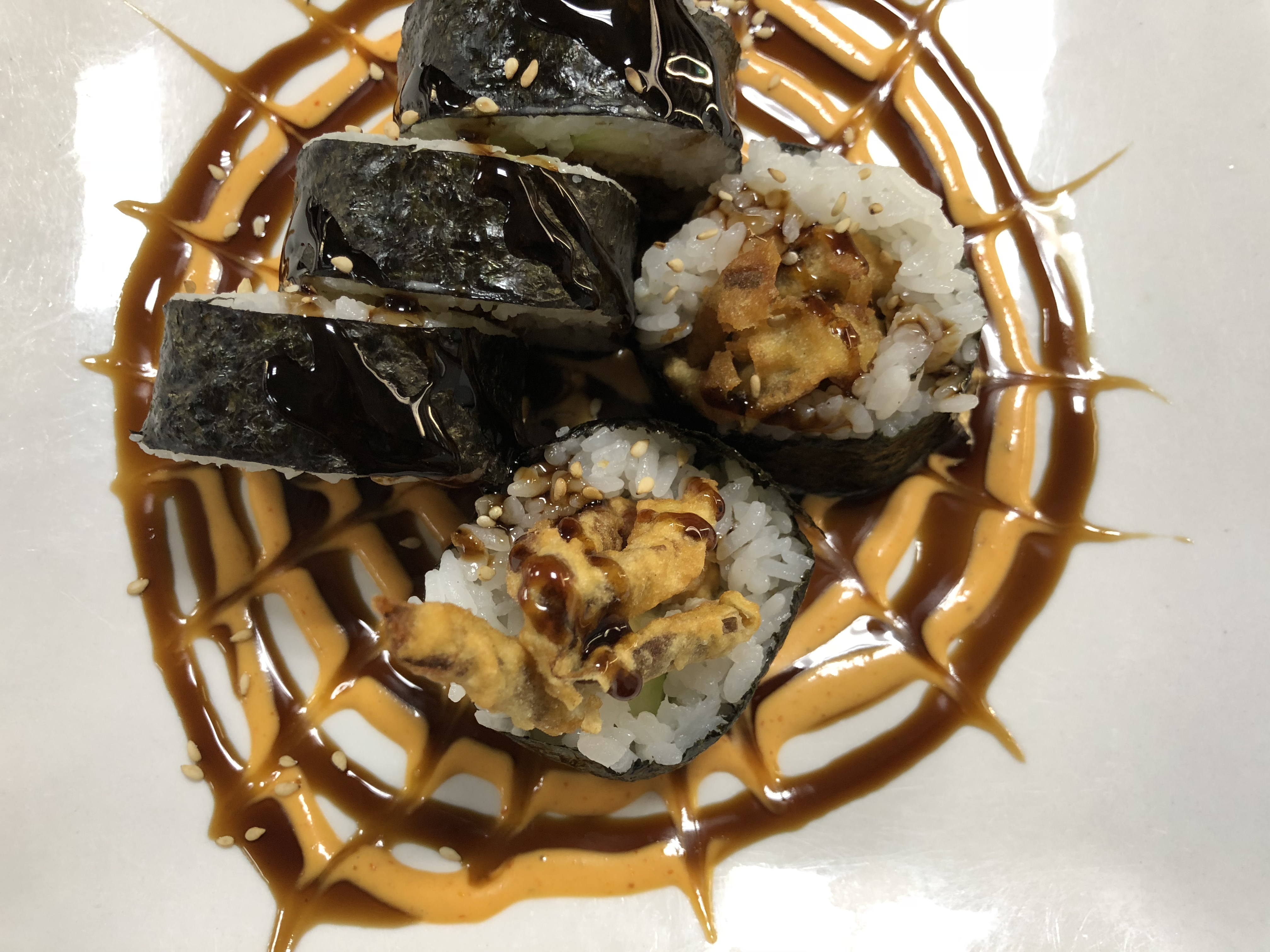 Order R17. Spider Roll food online from Fu house store, Glendale on bringmethat.com