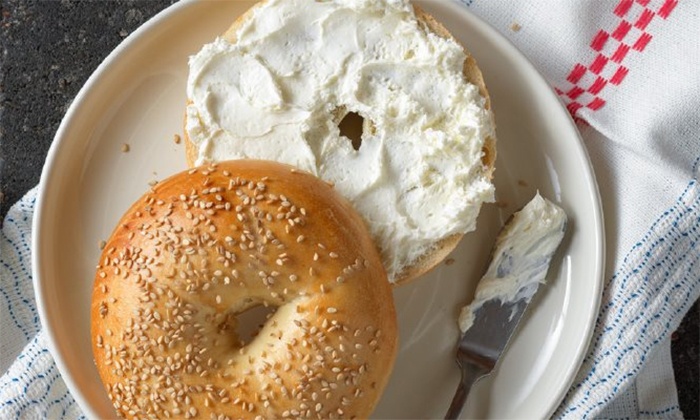 Order Bagels and Spreads food online from Manhattan Bagel Company store, Phillipsburg on bringmethat.com