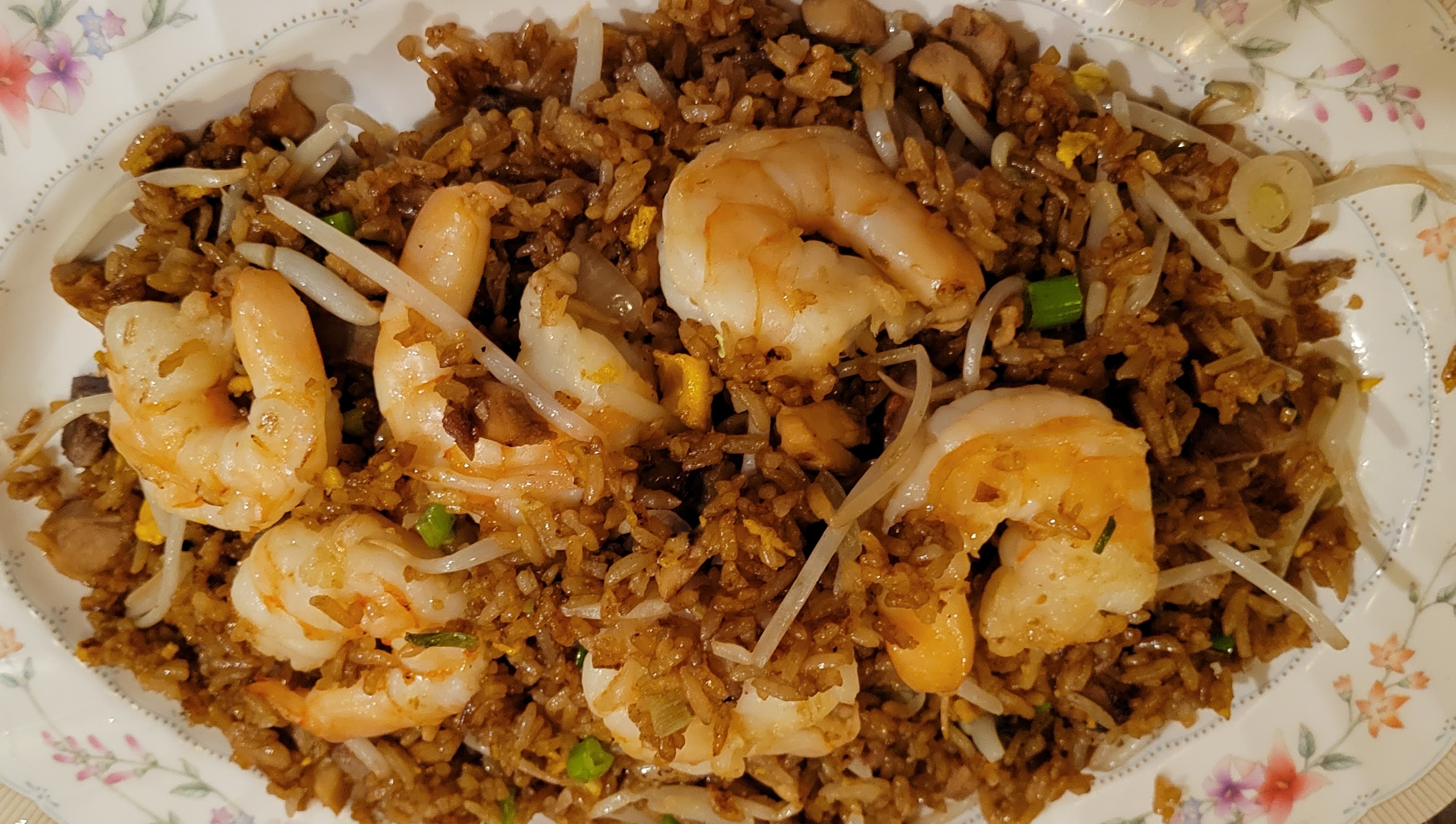 Order R20. Jumbo Shrimp Fried Rice food online from China Dragon store, New Berlin on bringmethat.com