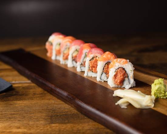 Order *Tiger Roll food online from Fuku Sushi store, San Diego on bringmethat.com