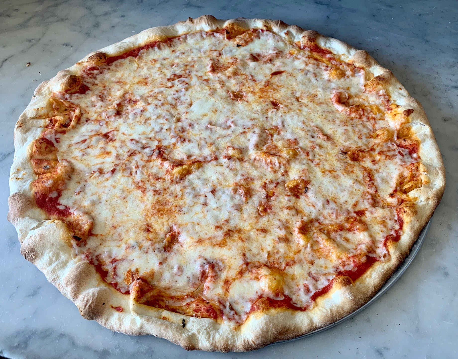 Order Cheese Pizza - Medium 14'' food online from Paulie Pizza & Wings store, Tenafly on bringmethat.com