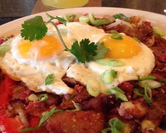 Order Corned Beef Hash food online from Portal Oakland store, Oakland on bringmethat.com