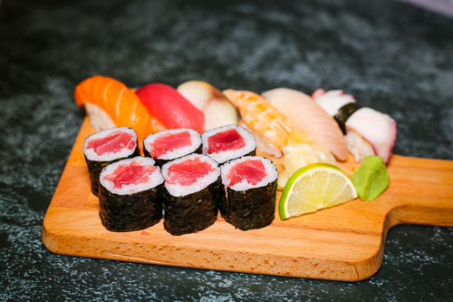 Order Sushi Deluxe food online from MomenTea store, New York on bringmethat.com