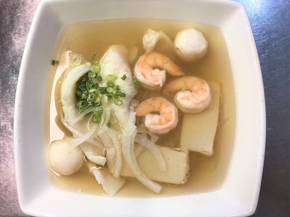 Order P10. Seafood Noodle Soup food online from Pho 11 Vietnamese Restaurant store, State College on bringmethat.com