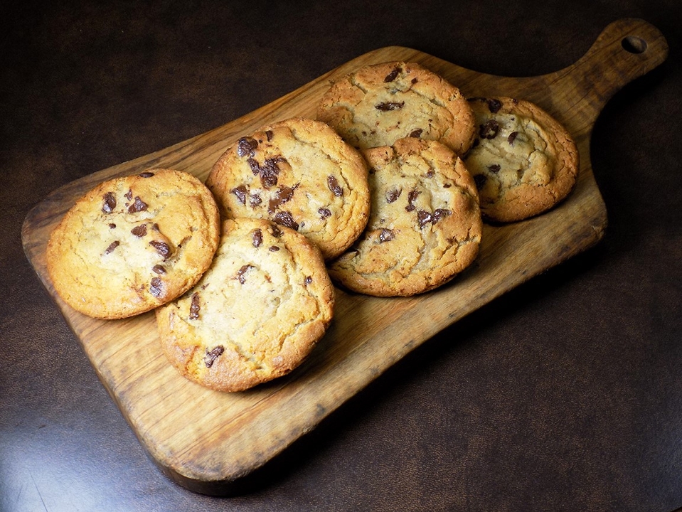 Order Chocolate Chip Cookies food online from Trackside Pizza store, Puyallup on bringmethat.com