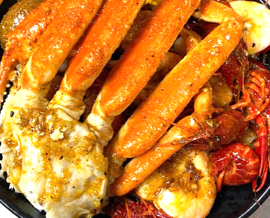 Order Sc1. Seafood Combo food online from Captain King Seafood City store, Memphis on bringmethat.com