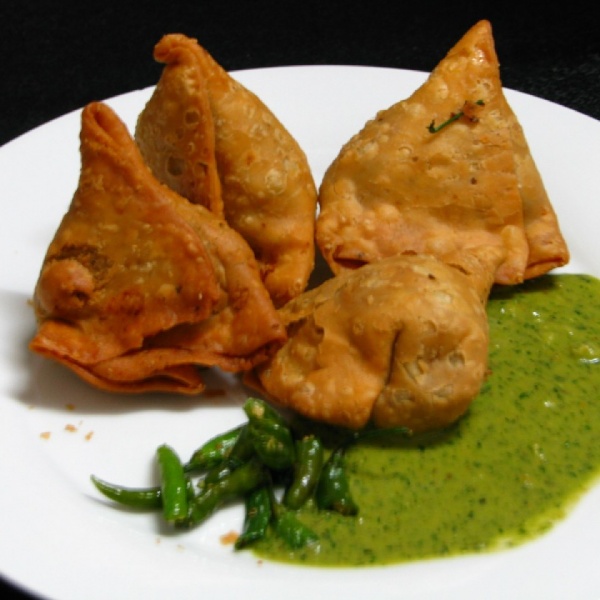 Order Chicken Samosa food online from Agra Cafe store, Los Angeles on bringmethat.com