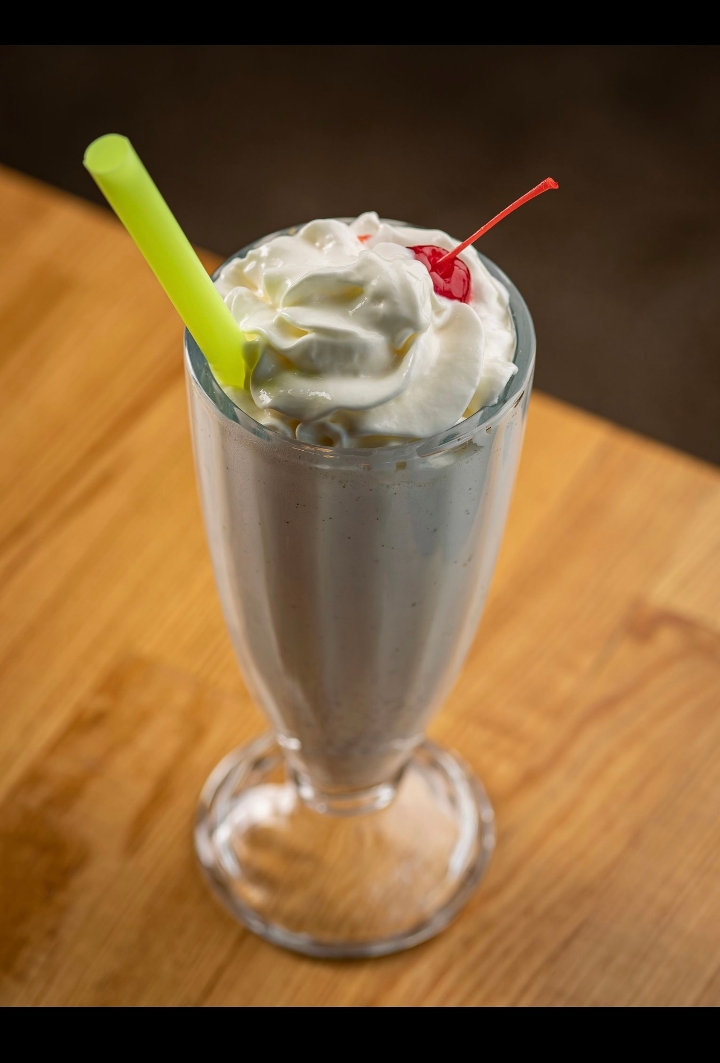 Order Banana Shake food online from Eggy's store, Chicago on bringmethat.com