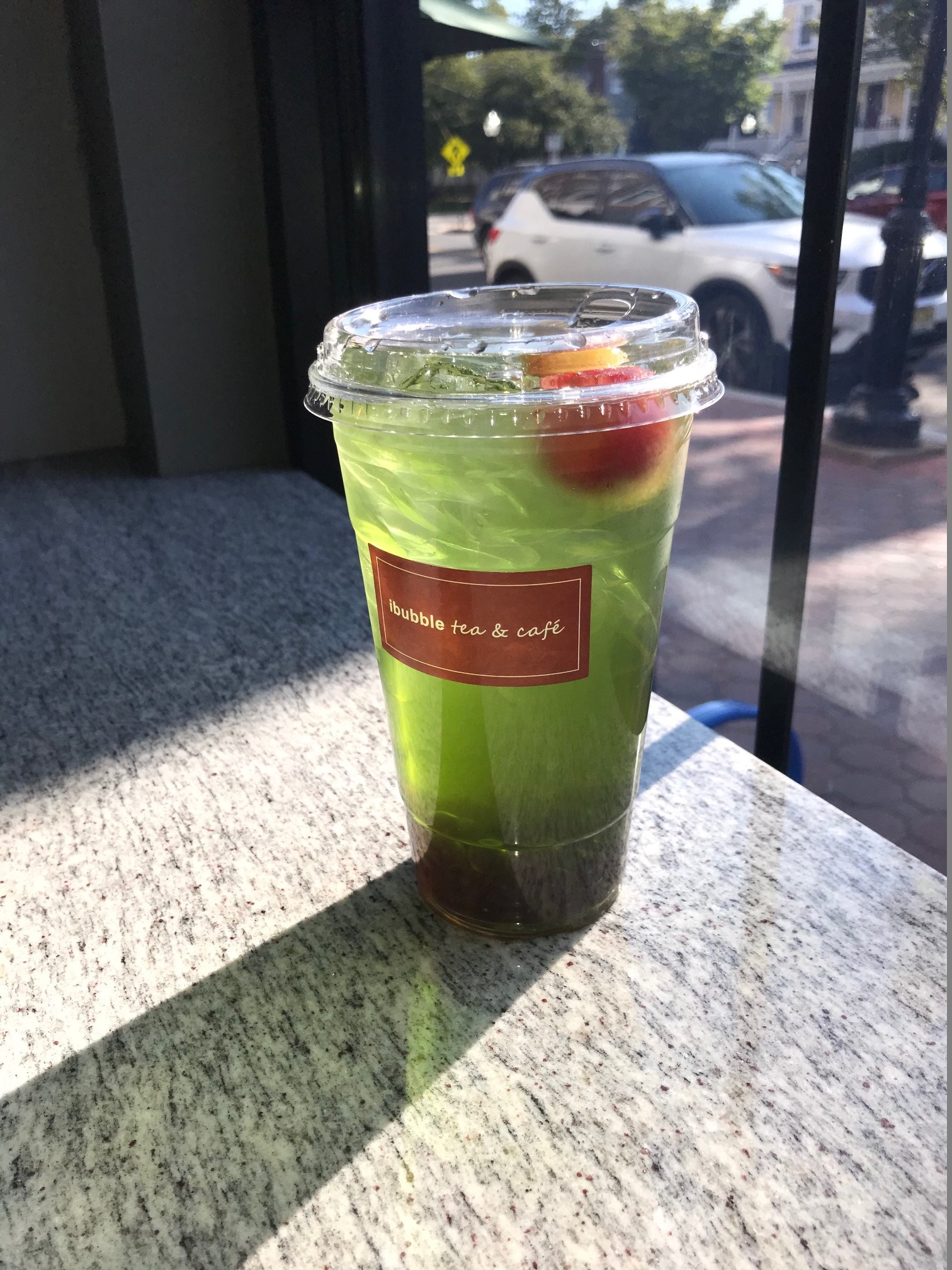 Order B7: Green Apple Ice Tea food online from I Bubble Tea & Cafe store, Cranford on bringmethat.com