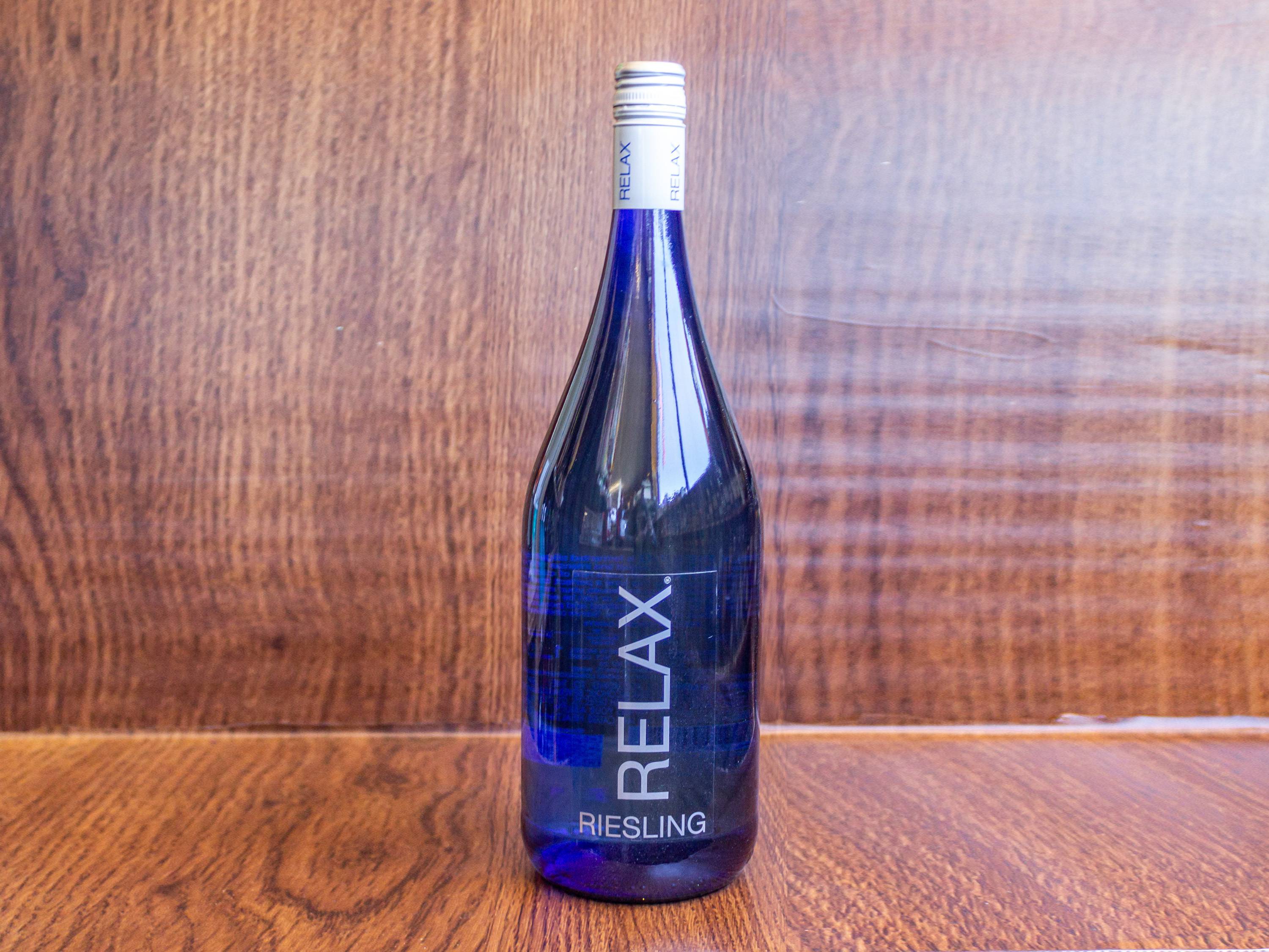 Order Relax Riesling food online from Fort Hill Liquor Store store, Rochester on bringmethat.com