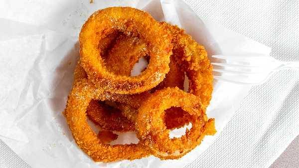 Order Onion Rings food online from JJ Chicken & Fish store, Dayton on bringmethat.com
