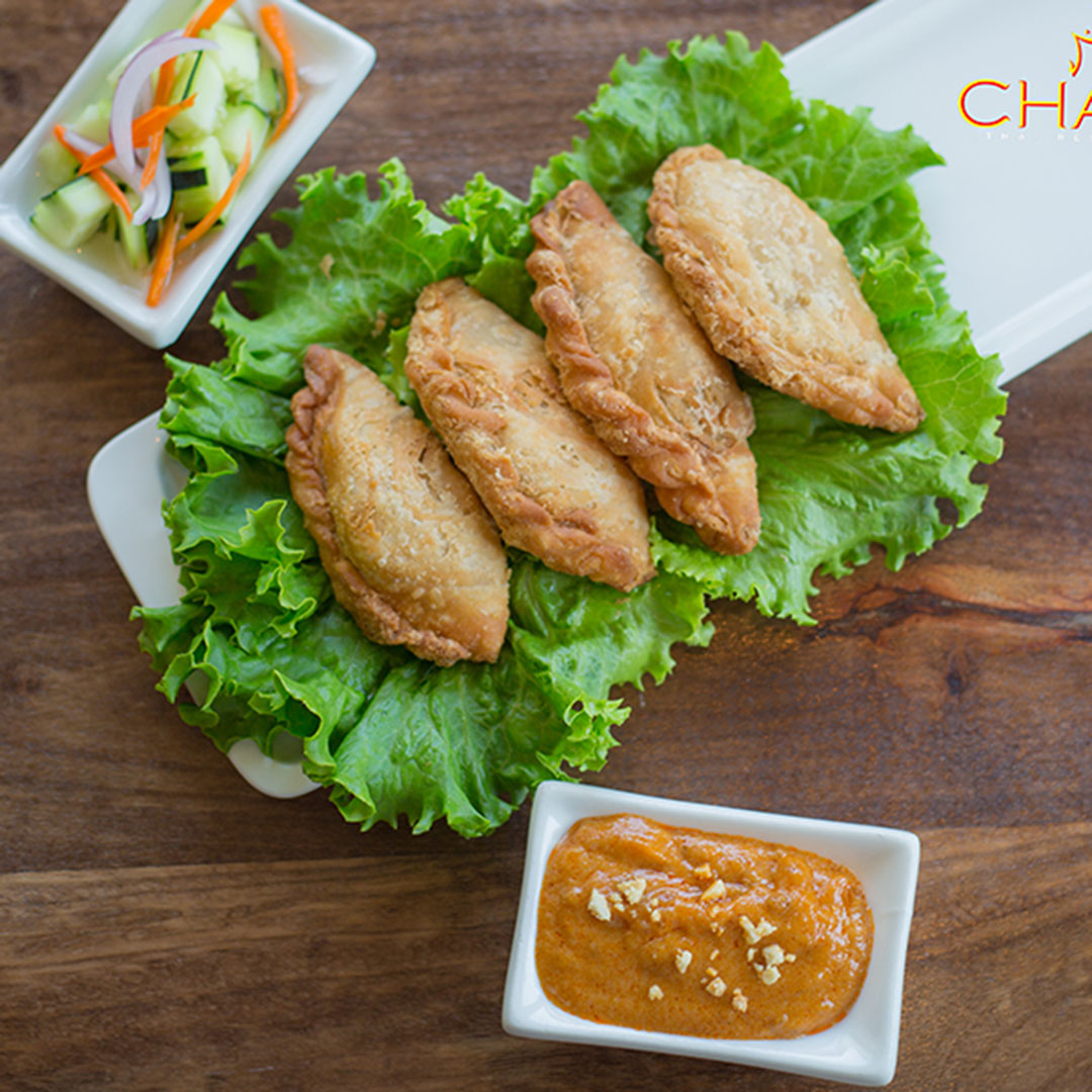 Order Chicken Curry Puff food online from Chaiya thai restaurant store, San Francisco on bringmethat.com