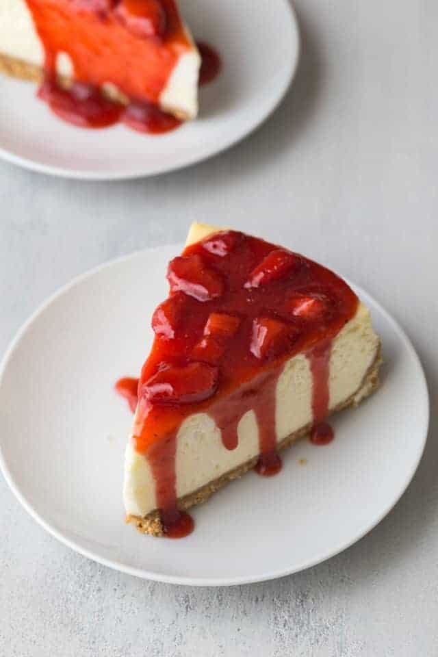 Order Strawberry Cheesecake - Dessert food online from Aurelio's Pizza store, Morris on bringmethat.com