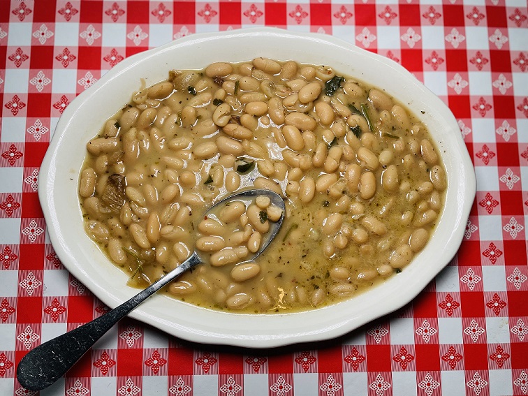 Order White Beans food online from Pines of Rome store, Bethesda on bringmethat.com