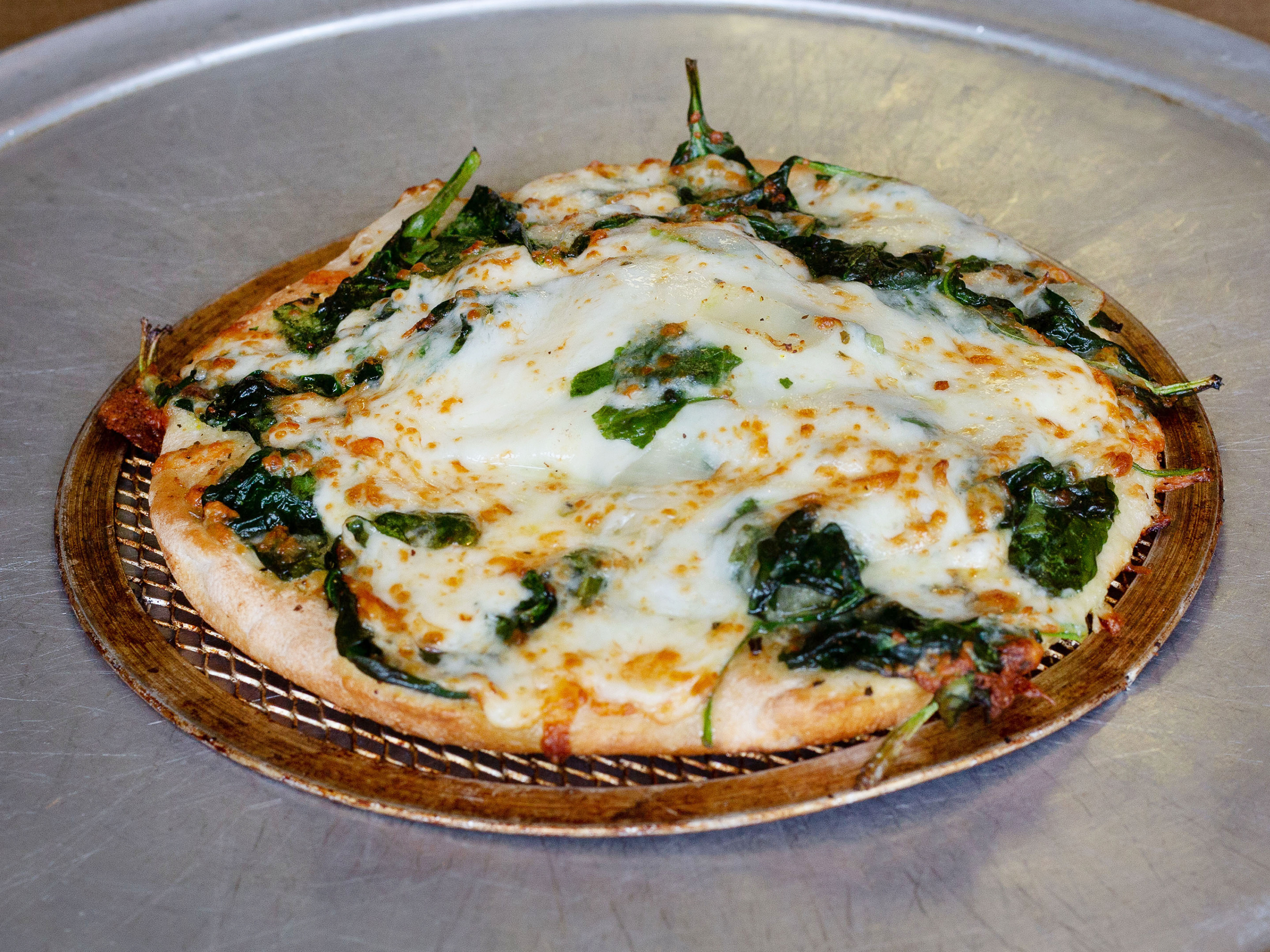 Order Baked Spinach Pizza food online from Country Style Pizza store, Bridgeville on bringmethat.com