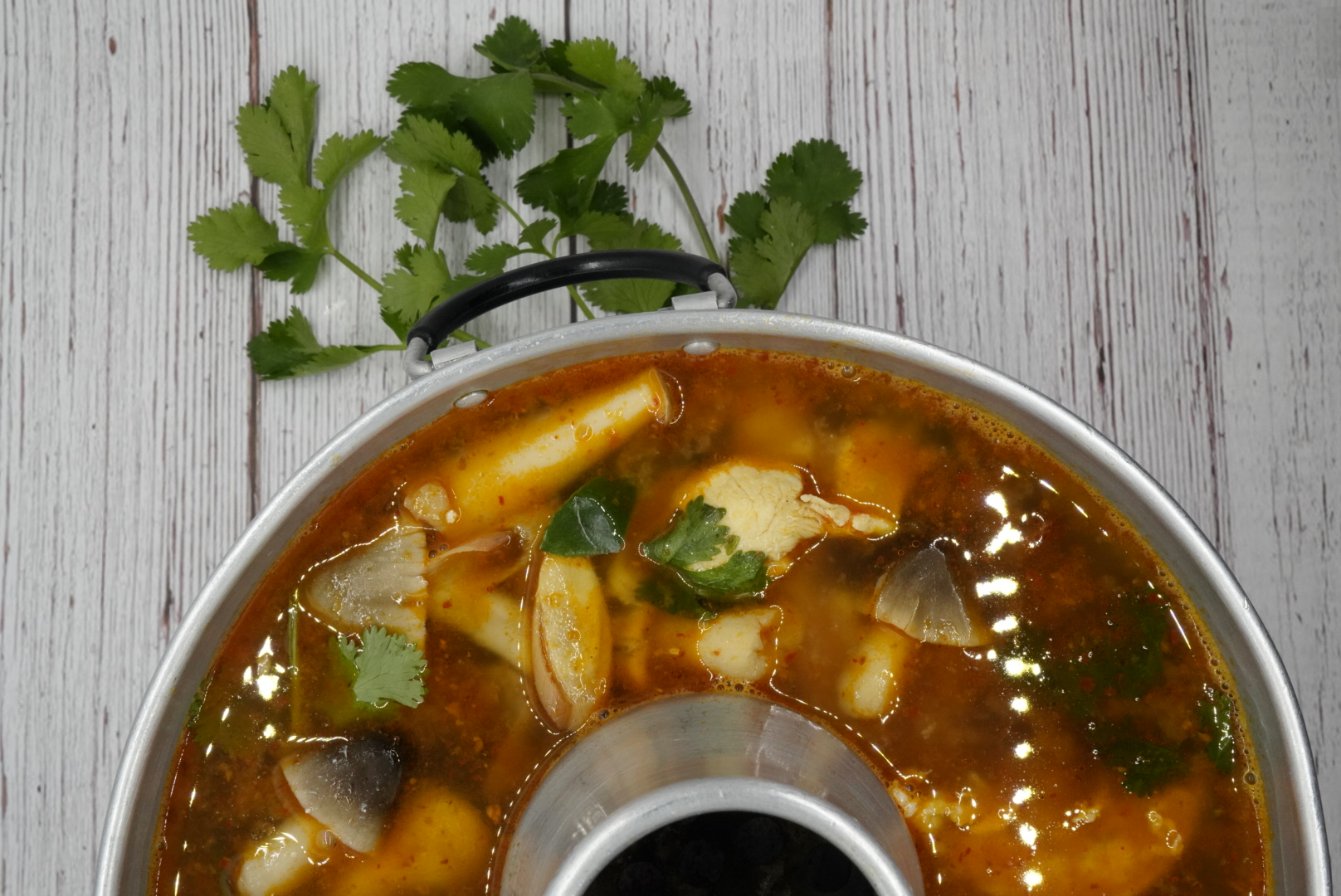 Order 16. Tom Yum Soup food online from Royal Orchid Thai II store, Riverside on bringmethat.com