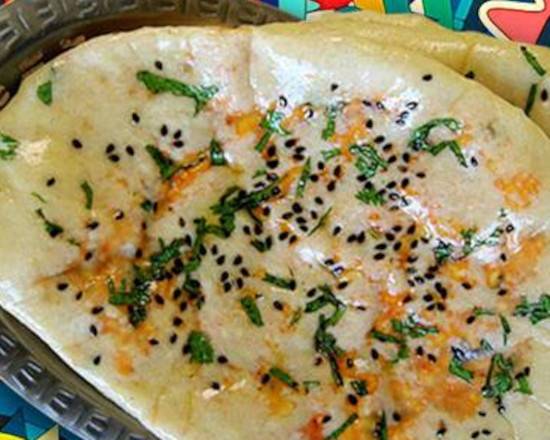 Order Cottage Cheese Kulcha food online from Tick-Tock Tikka House store, Wichita on bringmethat.com