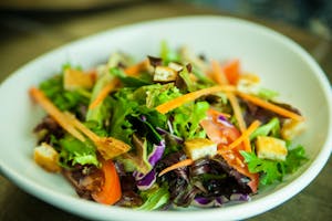 Order House Salad food online from Tobacco Wood Brewing Co store, Oxford on bringmethat.com