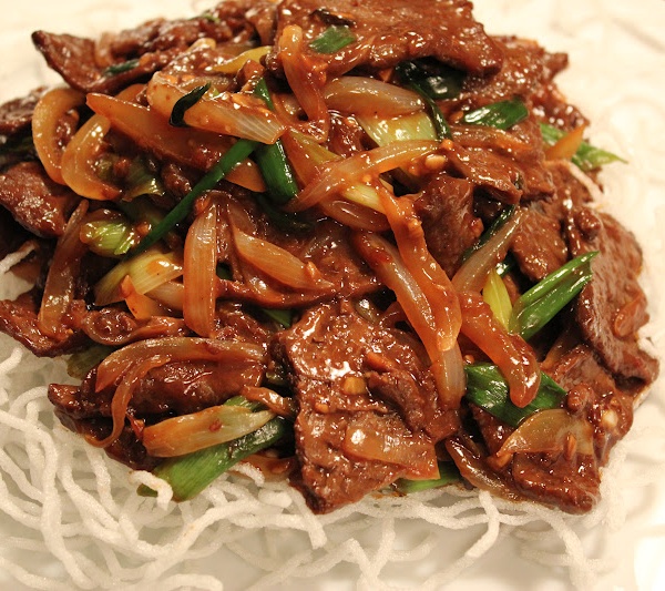 Order 120. Mongolian Beef food online from China Bowl store, Elk Grove Village on bringmethat.com