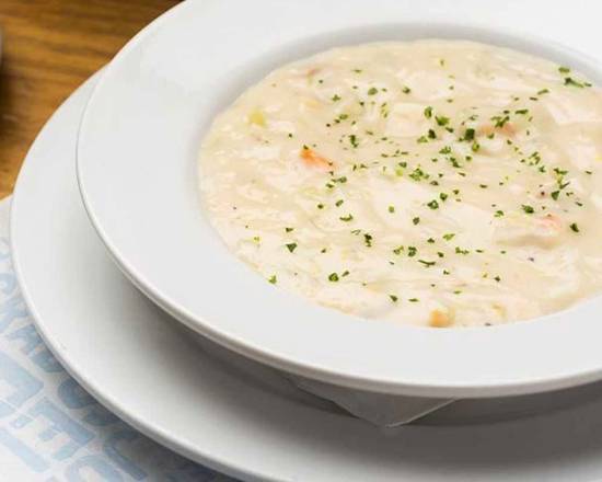 Order New England Clam Chowder food online from Joes Crab Shack store, West Des Moines on bringmethat.com