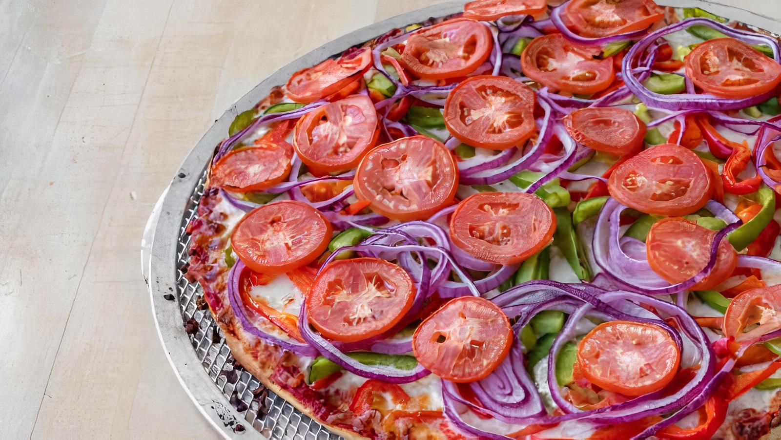 Order Veggie Pizza food online from Rumis Market & Grill store, Cleveland on bringmethat.com