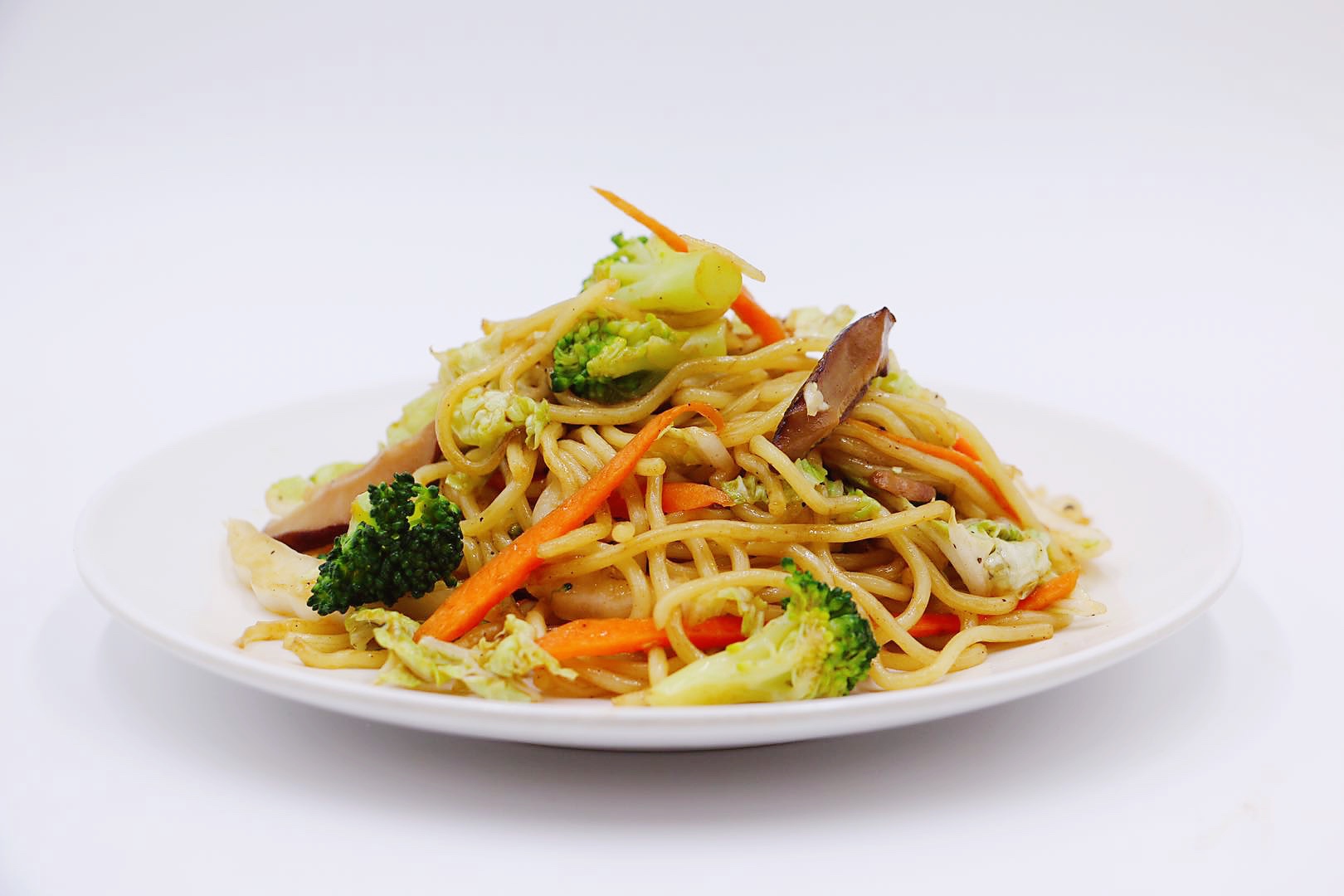 Order Yakisoba Noodles (No Modification Allowed) food online from Sushi King store, Charlottesville on bringmethat.com