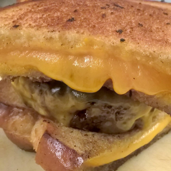 Order Grilled Cheese Bacon Cheeseburger food online from Pigs On A Wing store, Lindenhurst on bringmethat.com