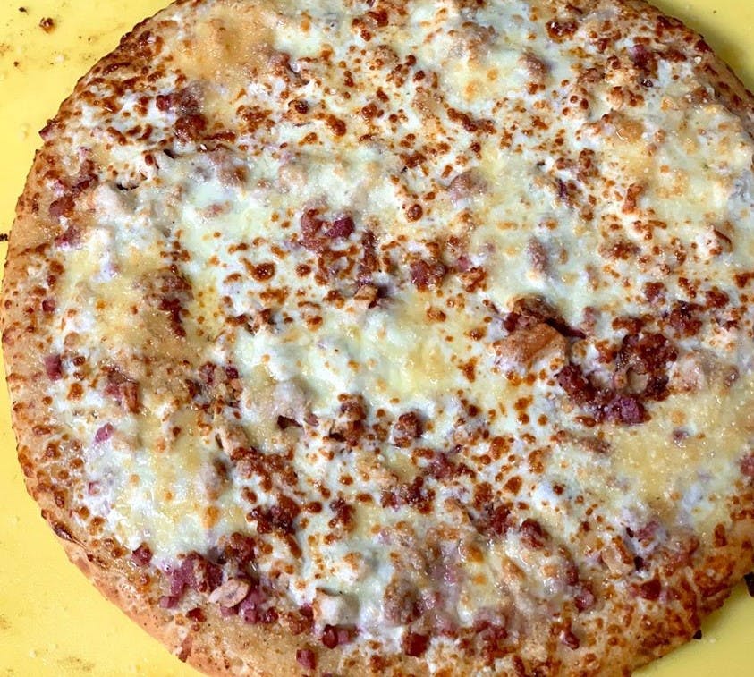 Order When Pigs Fly Pizza - Personal 7" food online from Teal Lake Pizzeria store, Negaunee on bringmethat.com