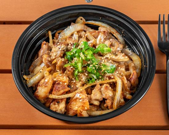 Order Chicken Bulgogi Bowl food online from Maddie Cafe &amp; Grill store, Garden Grove on bringmethat.com