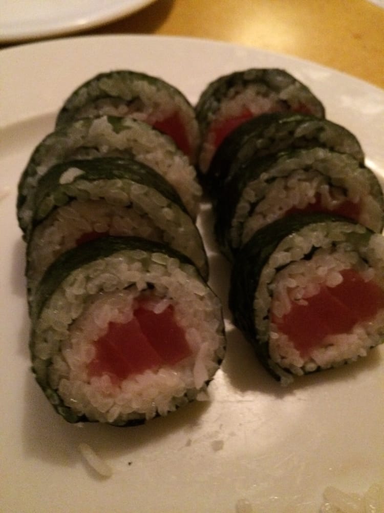 Order Tuna Roll food online from Sushi Town store, Costa Mesa on bringmethat.com