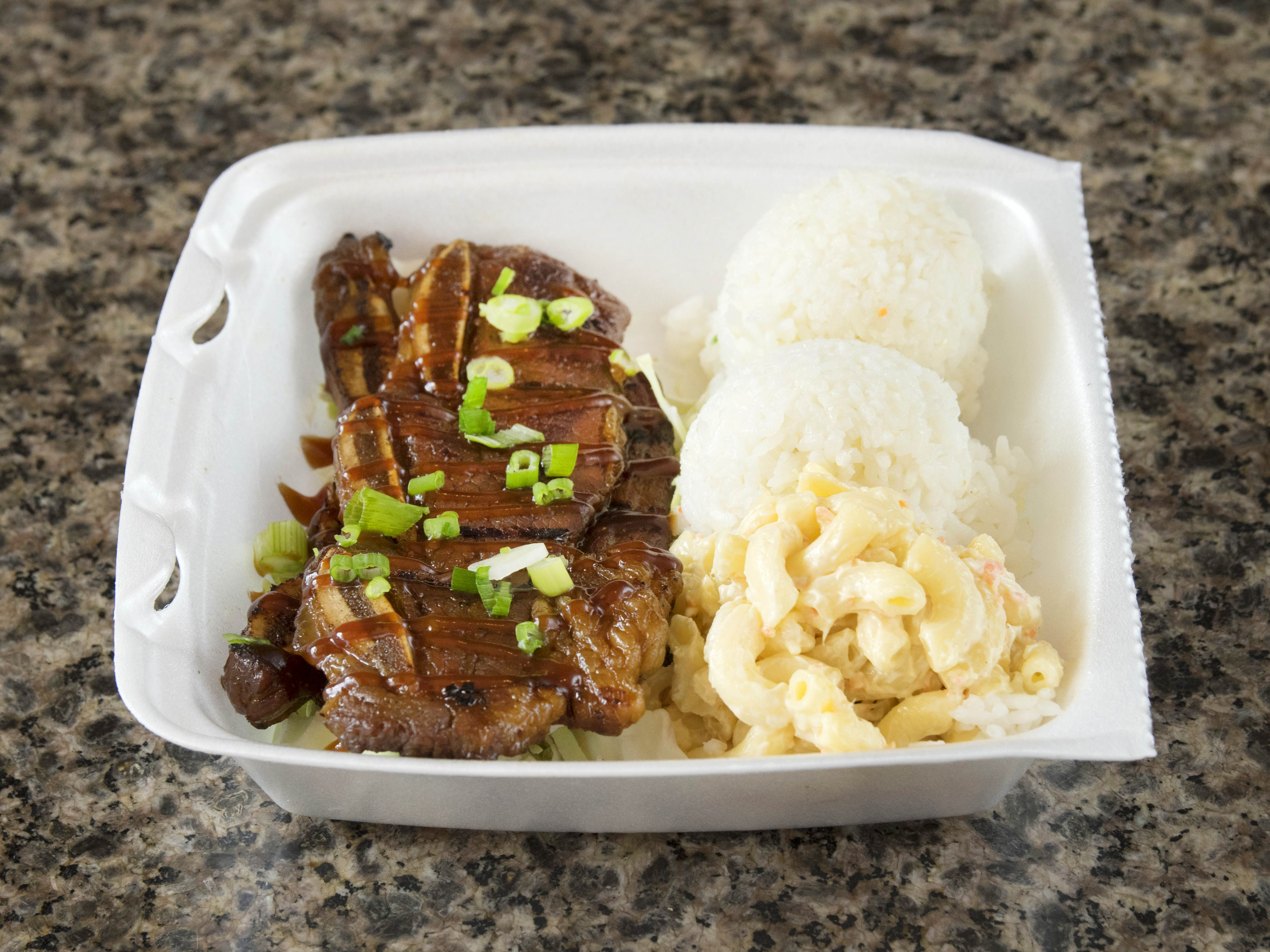 Order Regular Kalbi Short Ribs Platter food online from L&L Hawaiian Bbq store, Santee on bringmethat.com