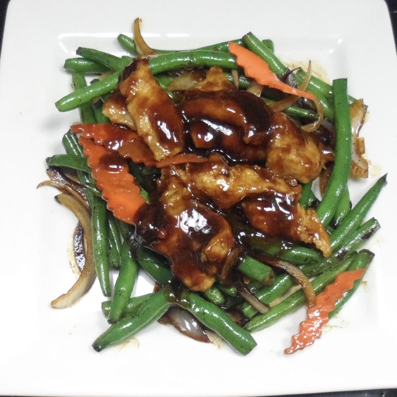 Order 121. Chicken With String  Beans 四季豆鸡 food online from Hai Sun Chinese Restrnt store, Brooklyn on bringmethat.com