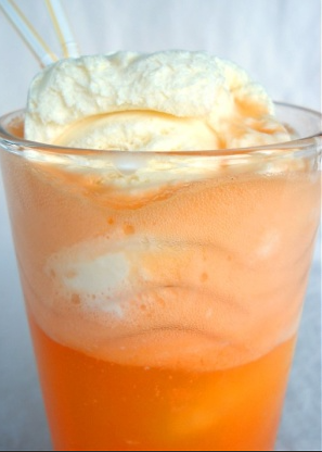 Order Dreamsicle food online from Janik's Cafe store, Chicago on bringmethat.com