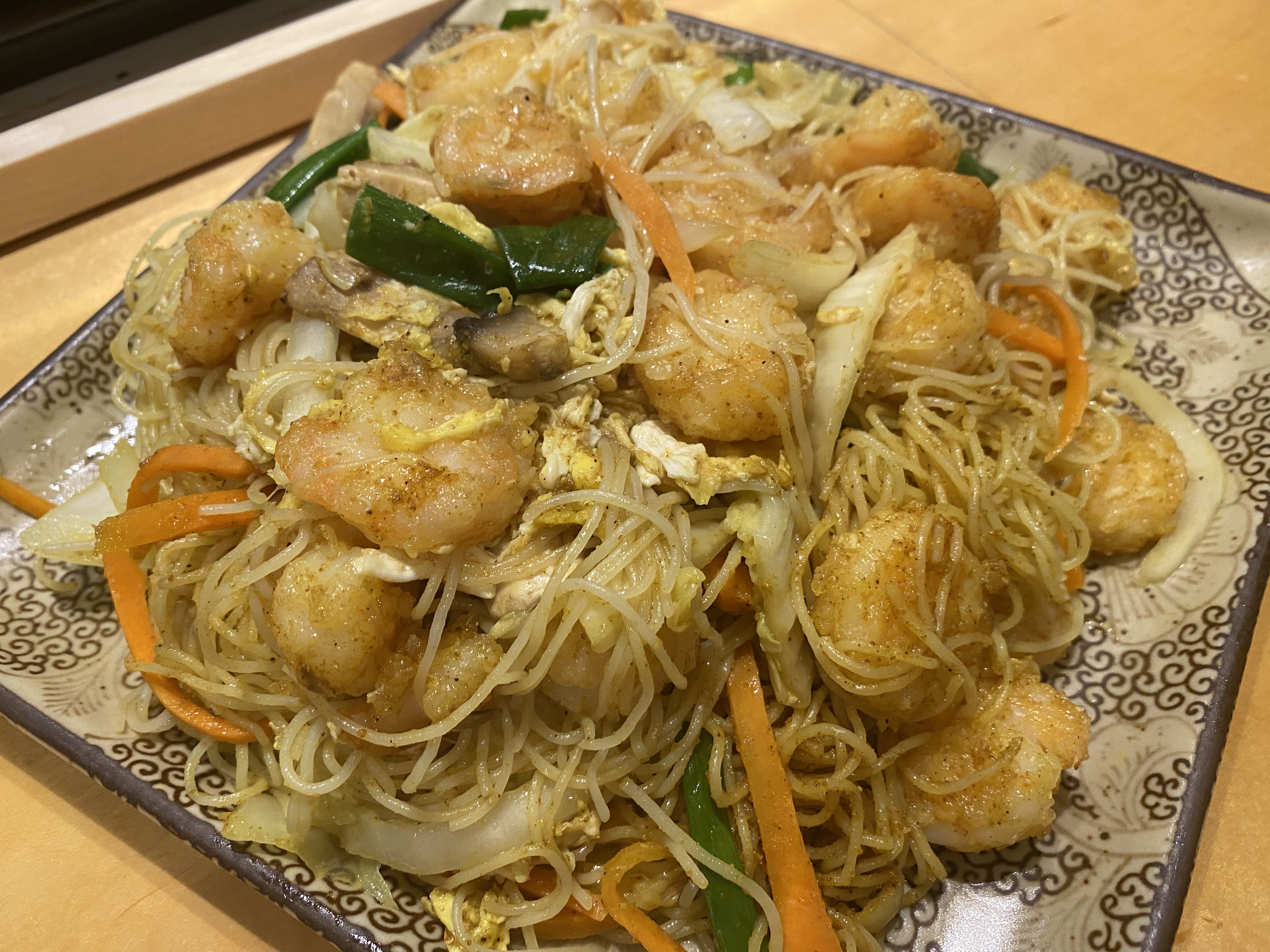 Order Singapore Style Rice Noodle  food online from Rainbow Sushi store, Germantown on bringmethat.com