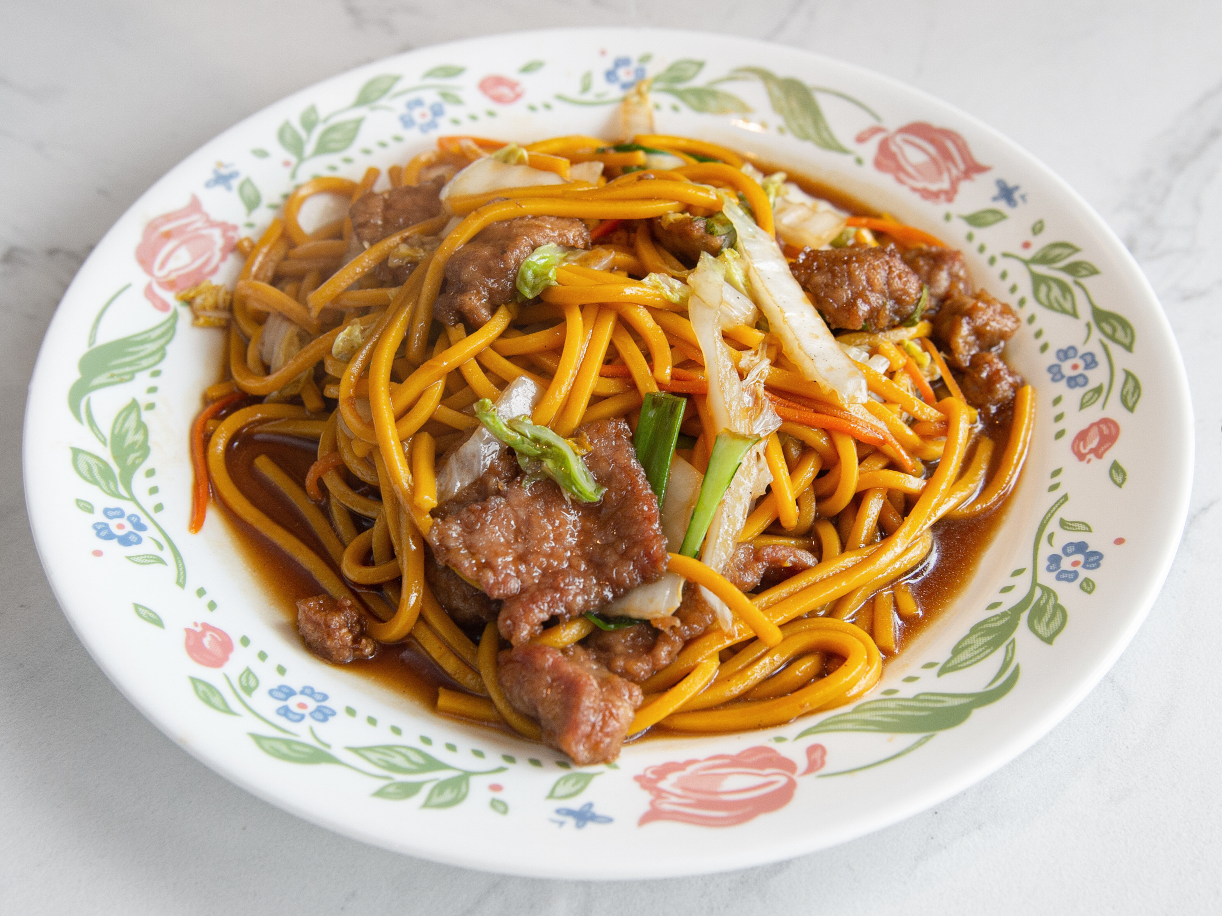 Order 29. Beef Lo Mein food online from Asian Garden store, Acworth on bringmethat.com
