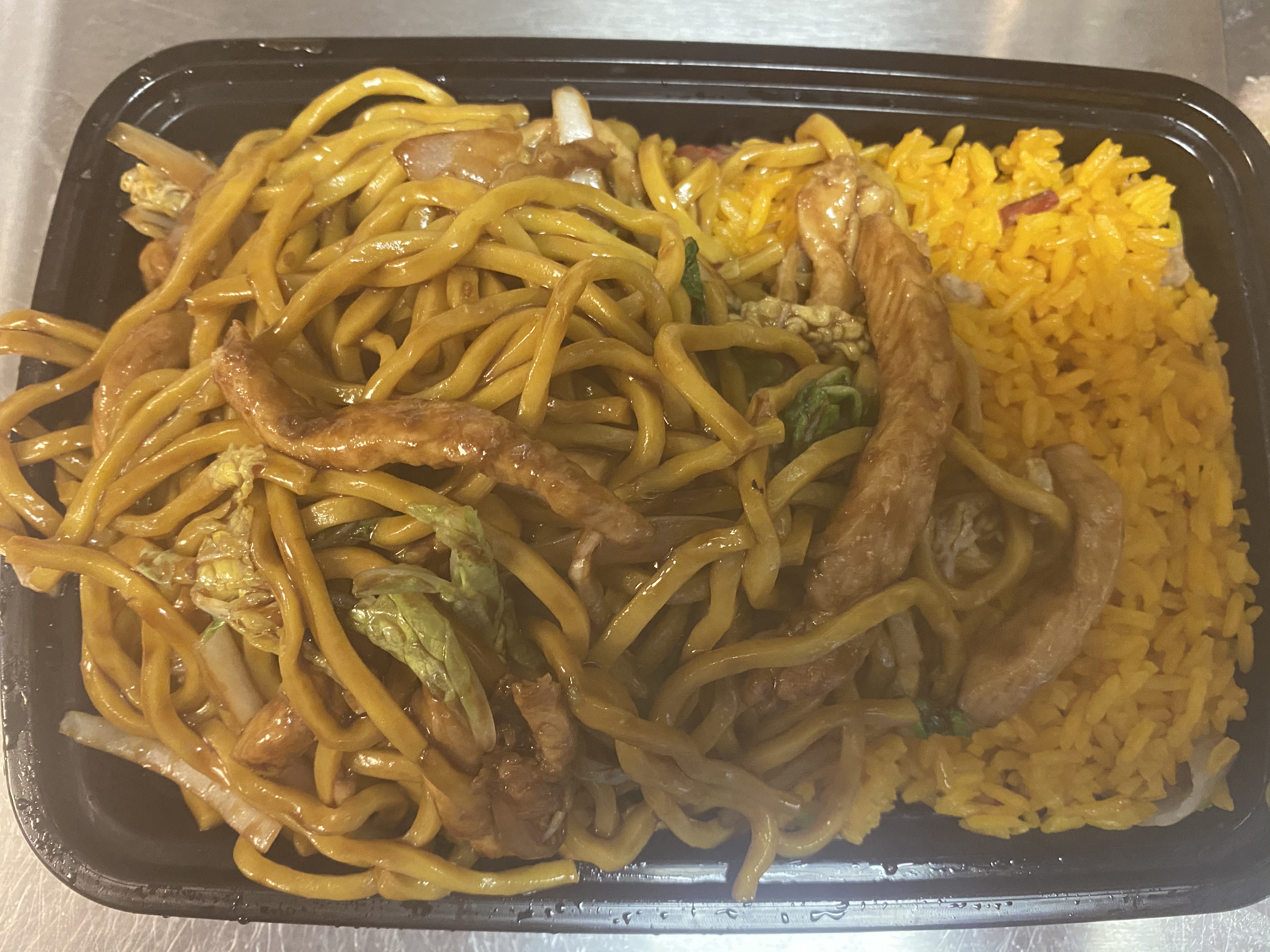 Order C15. Chicken Lo Mein Combo Plate food online from Lucky Star - Market St. store, Wilmington on bringmethat.com