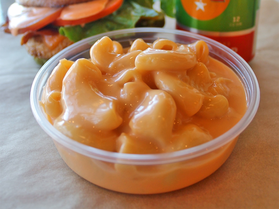 Order Mac and Cheese food online from Flyrite Chicken store, Austin on bringmethat.com