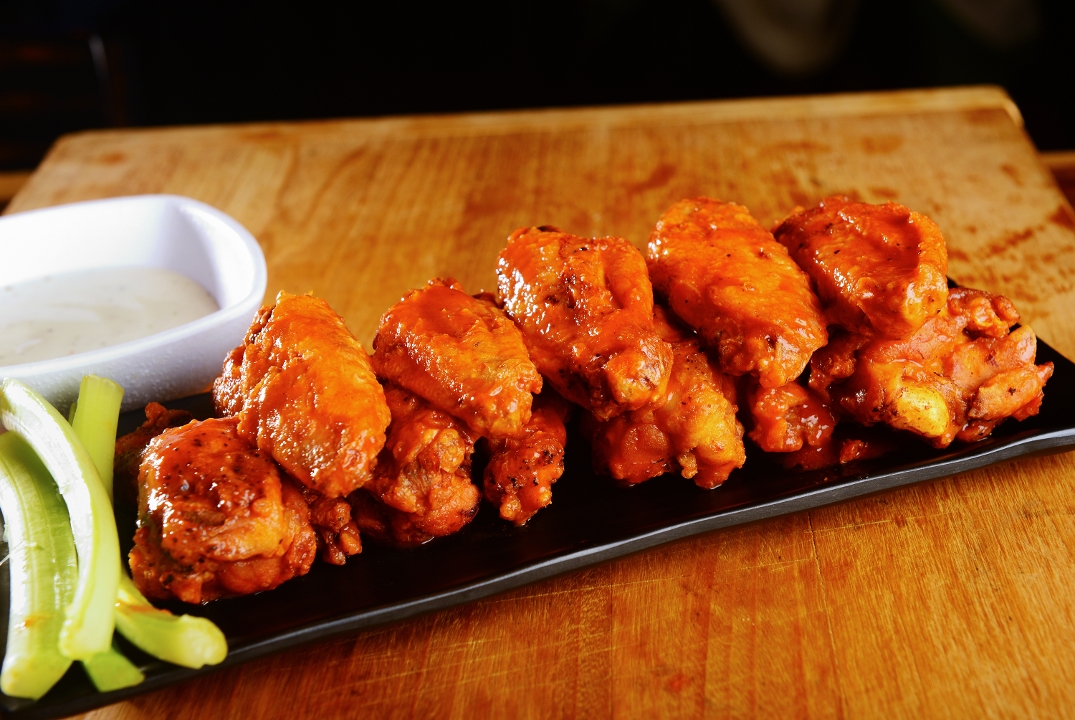Order Traditional Wings food online from Burgers 2 Beer store, Painesville on bringmethat.com