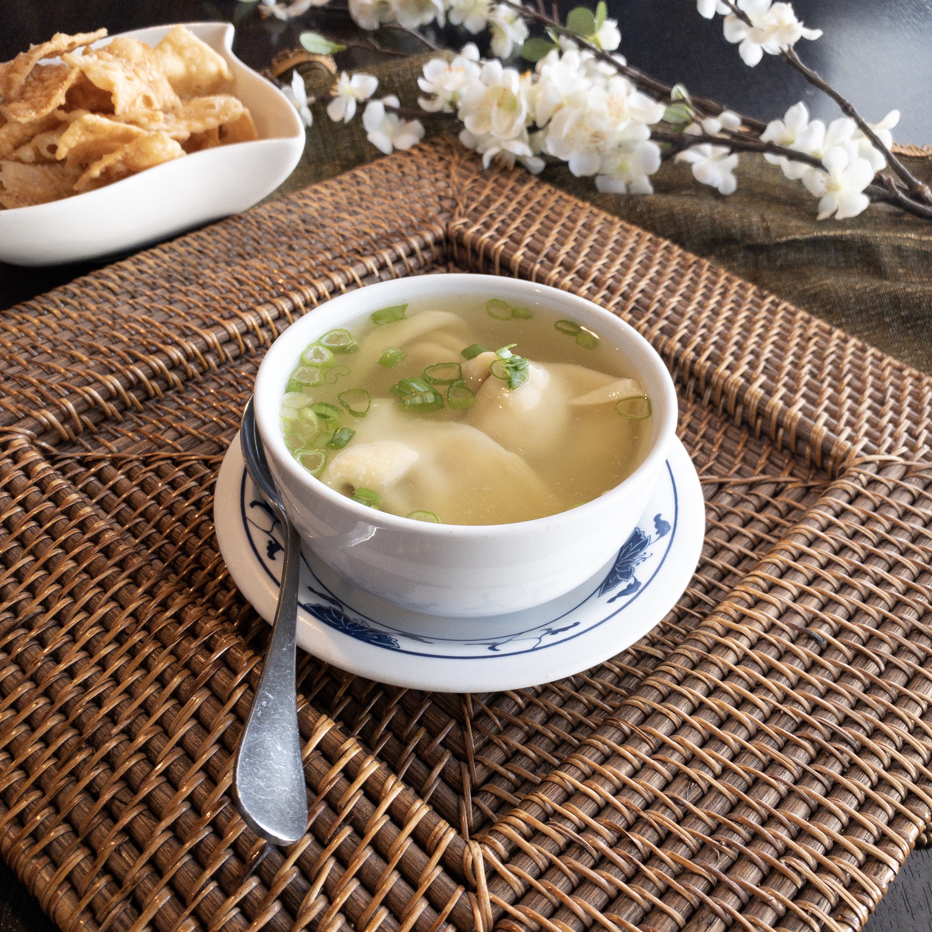 Order Wonton Soup（云吞汤） food online from Red Tea House store, Pittsburgh on bringmethat.com