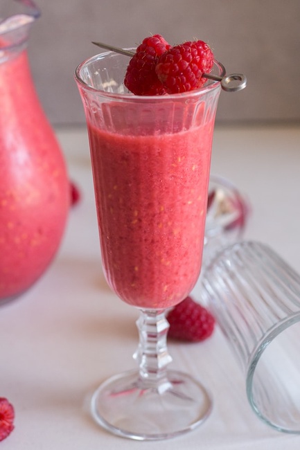 Order Raspberry Smoothie (覆盆子) food online from Tea Spots store, West Covina on bringmethat.com