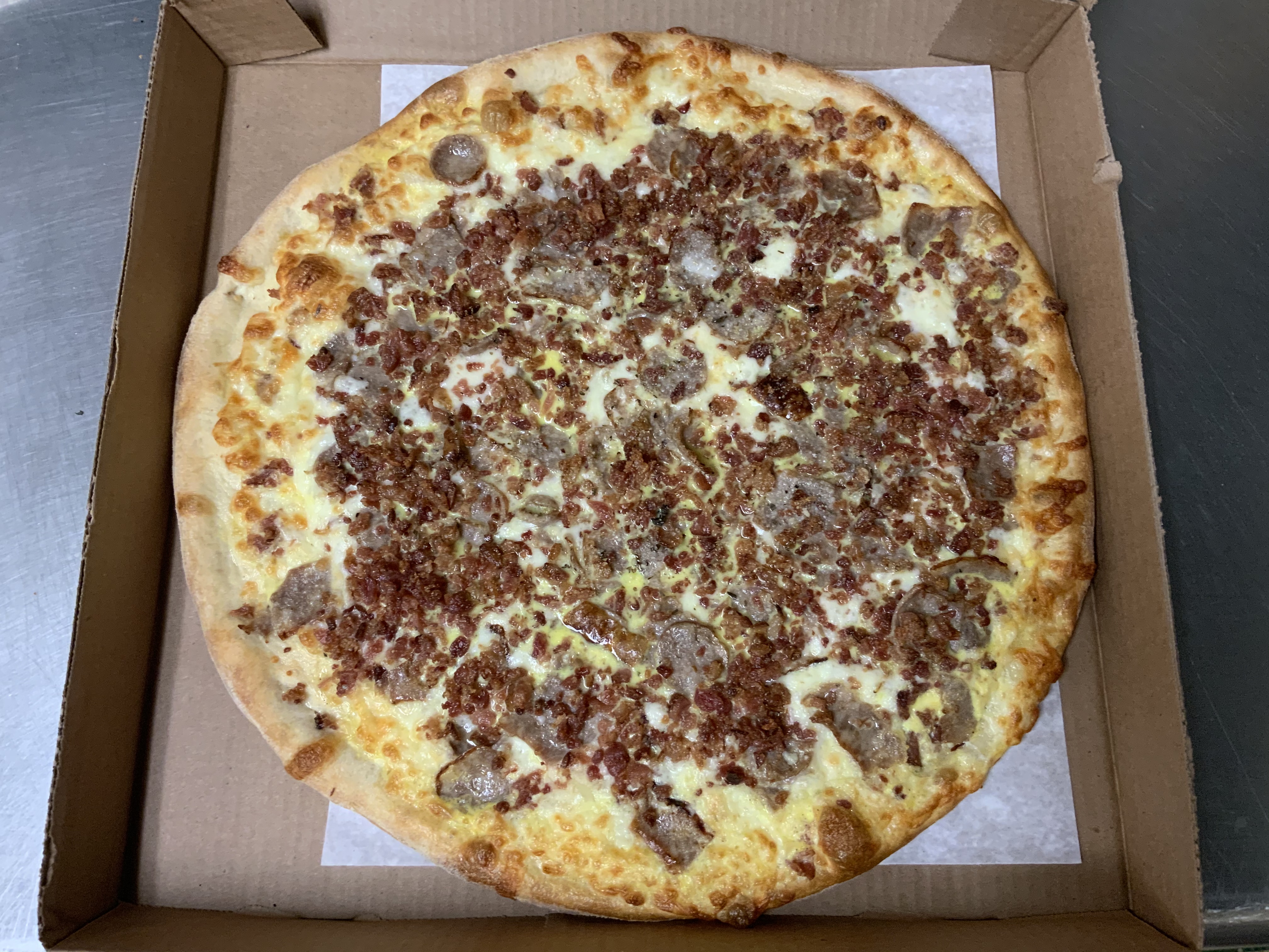 Order Breakfast Pizza food online from Nino's Pizzarama store, Royersford on bringmethat.com