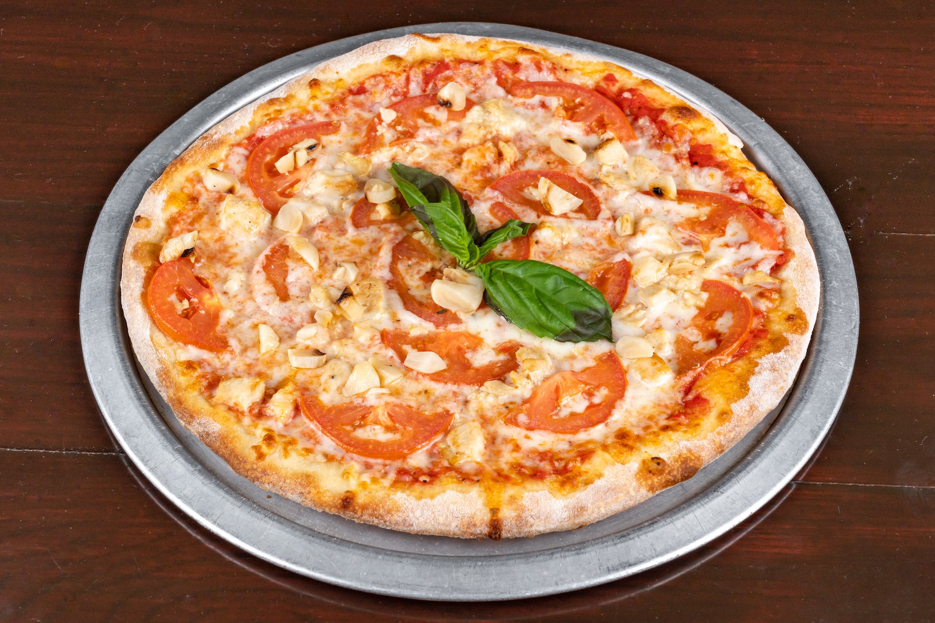 Order Pollo Pizza - Medium 12'' food online from Napoli Pizza & Pasta store, Houston on bringmethat.com