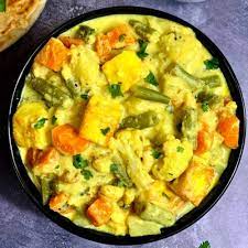 Order Navratan Korma food online from Cafe Captain Cook store, Tempe on bringmethat.com