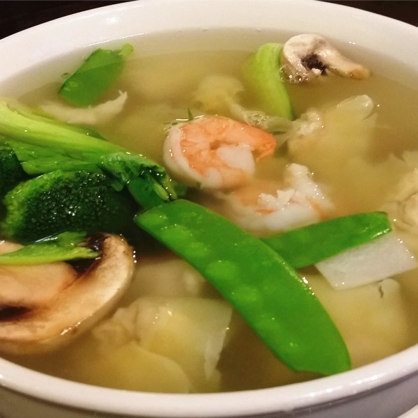Order Wor Wonton Soup food online from Red Lantern Chinese Cuisine store, Glendora on bringmethat.com