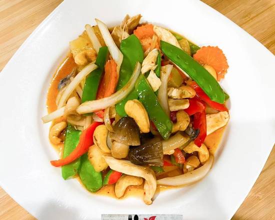 Order Spicy Basil Leaves food online from Hello Thai store, Chicago on bringmethat.com