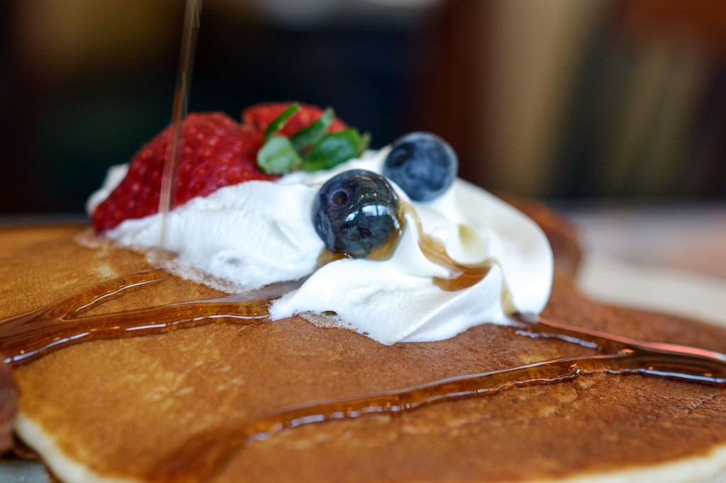 Order Golden Brown Pancakes food online from Court square diner store, Long Island City on bringmethat.com