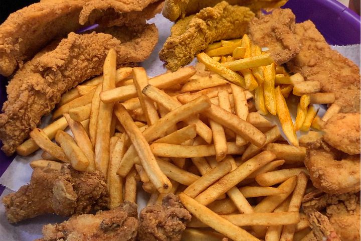 Order Chicken Tenders & Fries Combo Platter food online from Plush Bar And Grill store, Houston on bringmethat.com