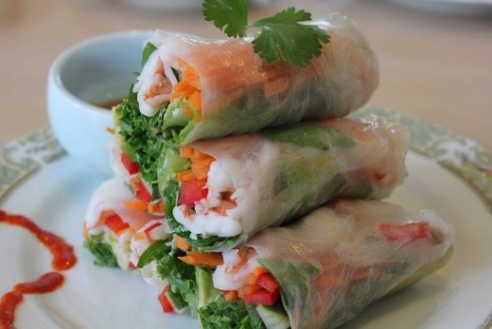Order Spring Rolls 越式春卷 food online from Le's Restaurant store, Ames on bringmethat.com