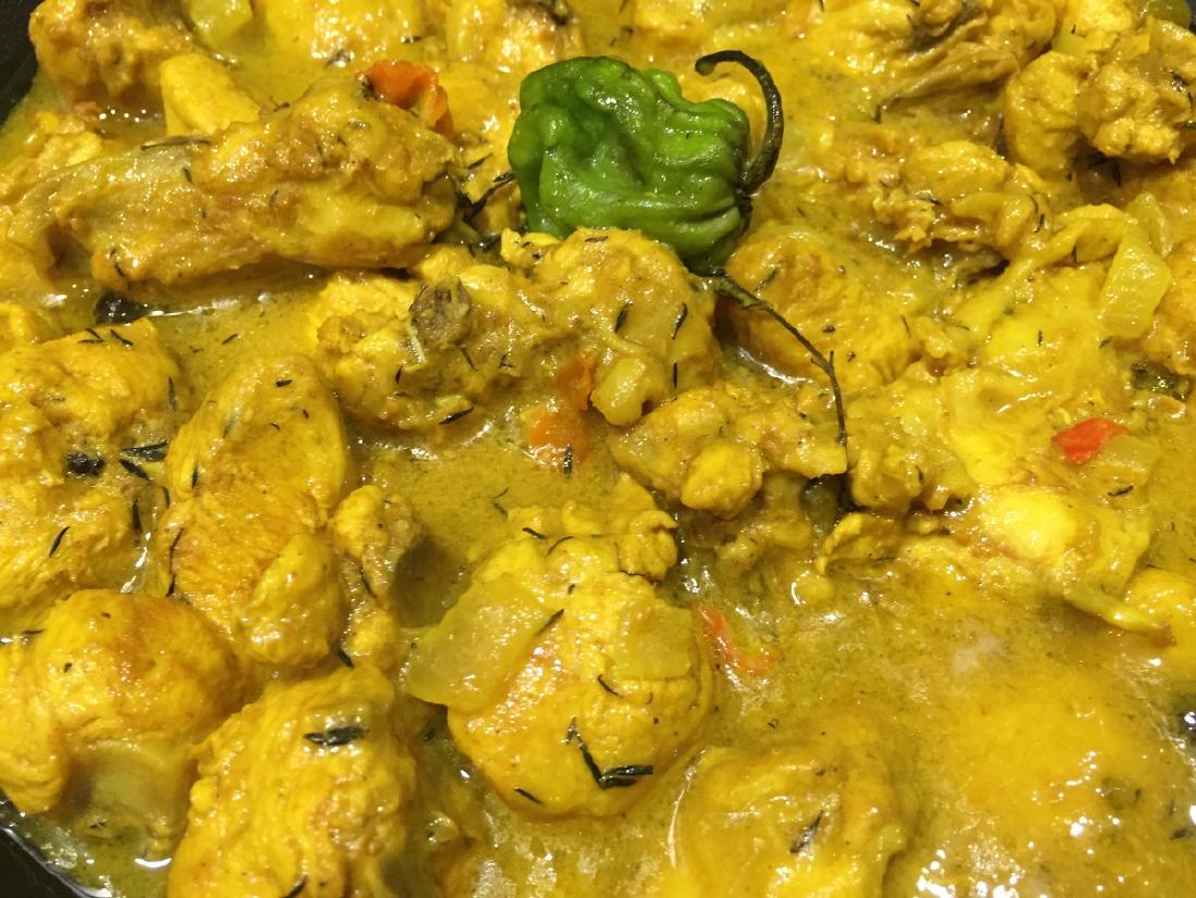 Order CURRY CHICKEN PLATTER food online from Paradise Jamaican Cuisine store, Morrisville on bringmethat.com