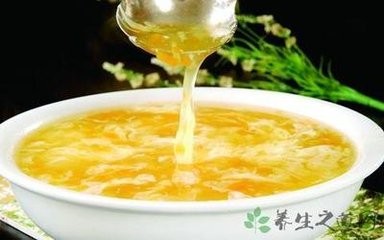 Order 14. Egg Drop Soup food online from Yum Yum's store, Mebane on bringmethat.com